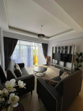 MR HOMESTAY